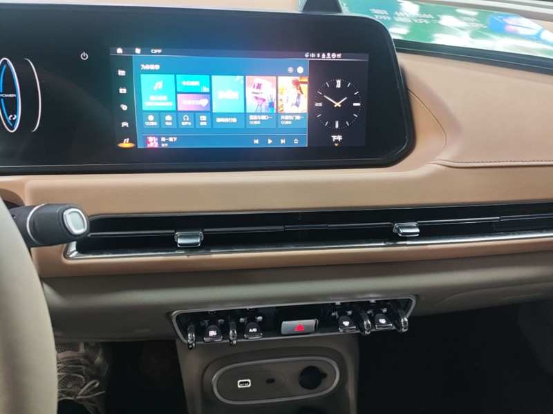 Used ORA Good Cat 2024 401 km Luxury Version 126 kW — 12