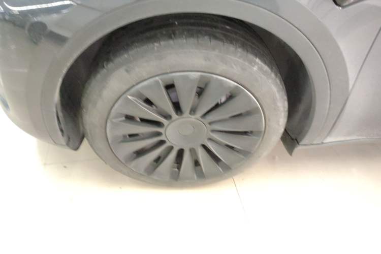 Used Tesla Model Y 2024 Rear-Wheel-Drive Version
