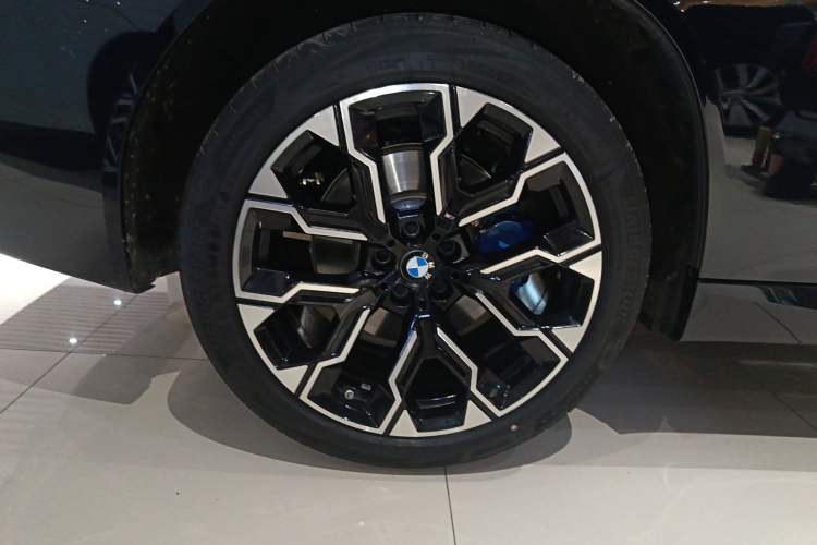 Used BMW X3 2025 xDrive30L Luxury Edition M Sport Package Exterior 5