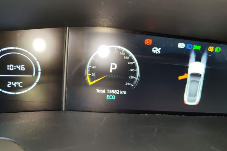 Used CHANGAN UNI-V 2023 1.5T Prestige Model