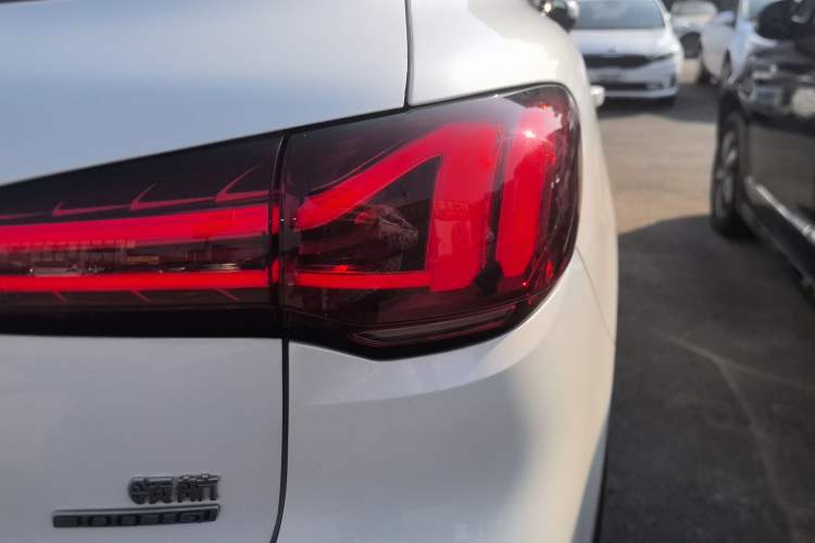 Used MG Pilot 2021 300TGI Automatic Two-Wheel Drive Fuel-Efficient Luxury Edition