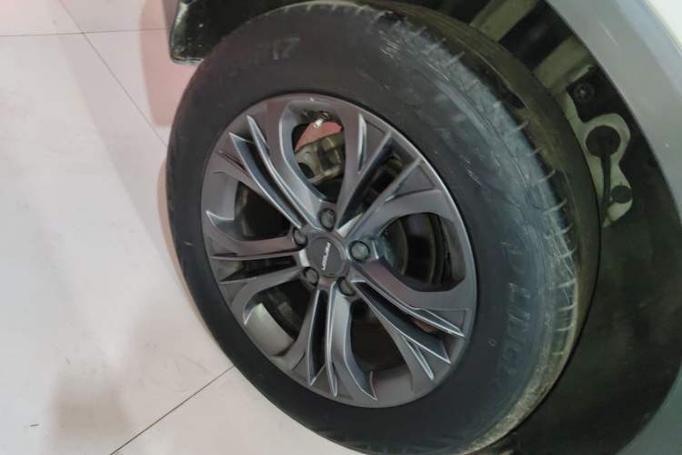 Used Dongfeng Fengon 500 2022 1.5L CVT Luxury Edition Exterior 8