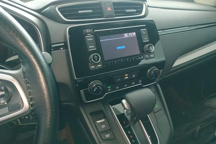 Used Honda CR-V 2019 240TURBO CVT 2WD Comfort Version China VI Emission Standard Audio And AC Panel