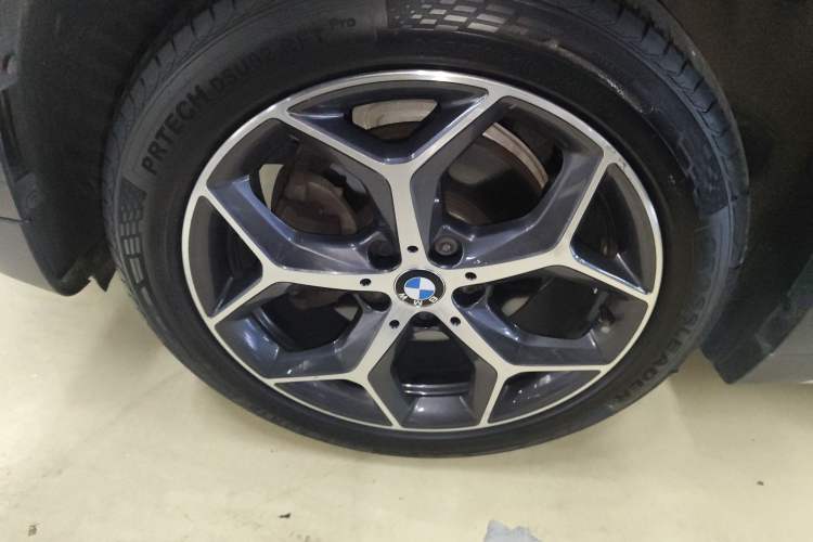 Used BMW X1 2018 sDrive18Li Luxury Model
