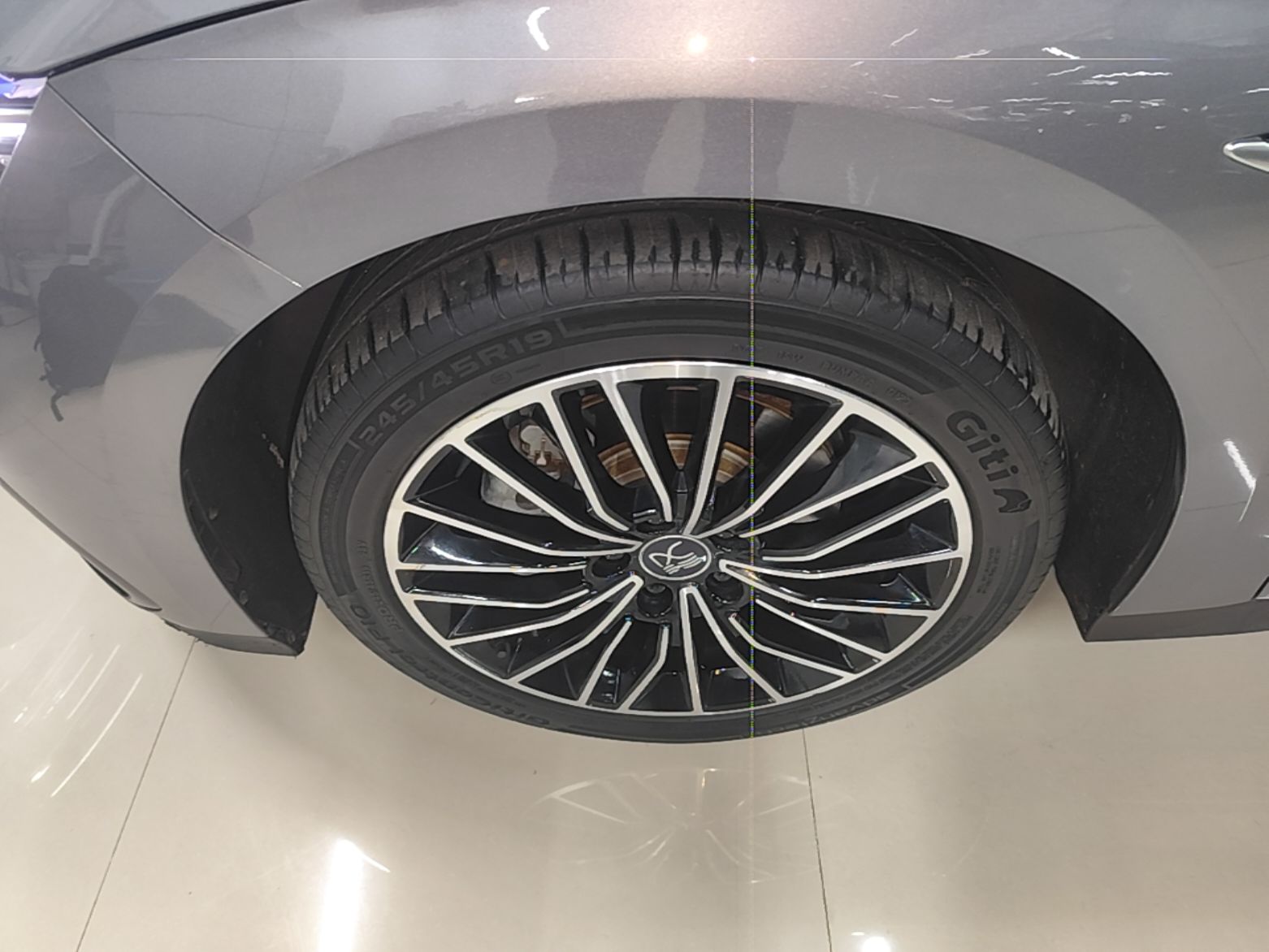 BYD Han 2023 EV Champion Edition 506KM Front-Wheel-Drive Premium Model — снимка 10