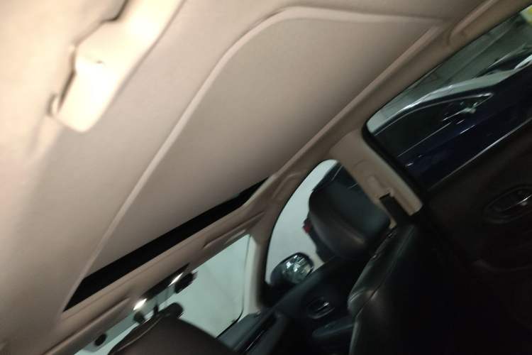 Used Honda Vezel 2017 1.8L CVT Front-Wheel Drive Pioneer Edition
