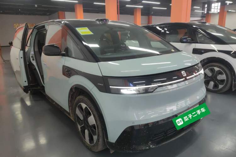 Used Zeekr MIX 2025 Intelligent Driving Version
