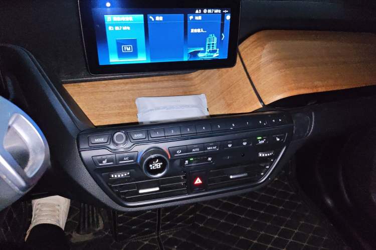 Used BMW i3 2019 Fast Charging Edition Audio And AC Panel