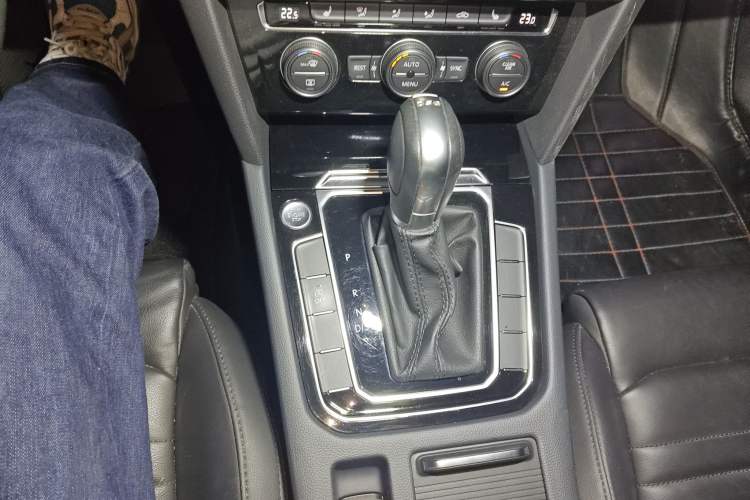 Used Volkswagen Magotan 2019 330TSI DSG Luxury Model China V Standard