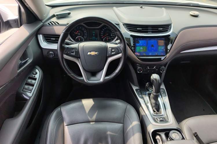 Used Chevrolet Malibu 2017 1.5T Automatic Luxury Edition Steering Wheel