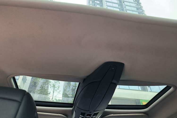 Used DS 5 2013 1.6T Luxury Edition THP160 Headliner