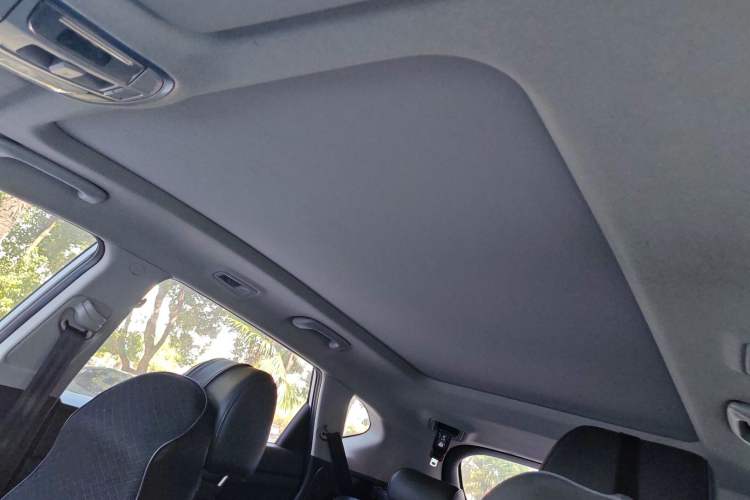 Used Hyundai Tucson 2019 280TGDi Dual-Clutch Two-Wheel Drive Fashion Edition China VI Standard
