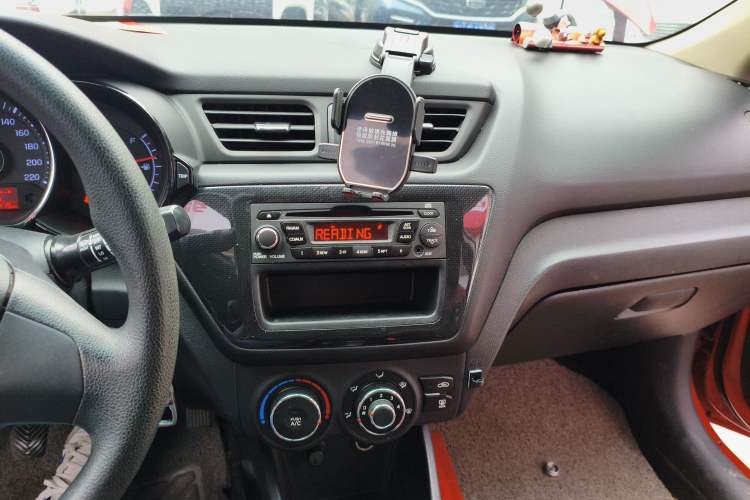 Used Kia K2 2012 Hatchback 1.4L MT Cool Edition Commemorative Model