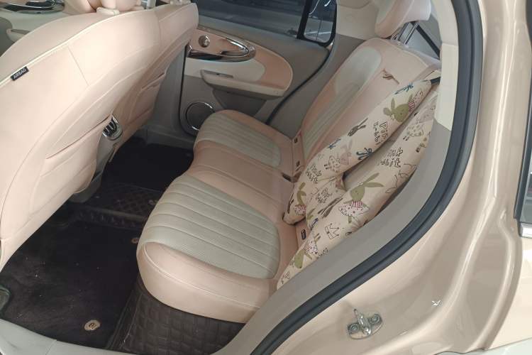 Used ORA Ballet Cat 2022 401 km Nutcracker Edition
