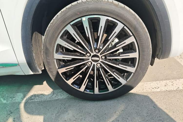 Used Geely Auto Monjaro L 2025 Dongfang Yao 2.0TD Automatic Lanxing Edition