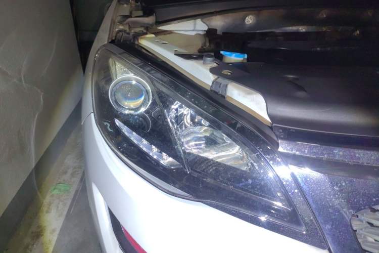 Used Zotye Domy X5 2015 1.5T CVT Landlord Model China IV Standard Right Front Headlight