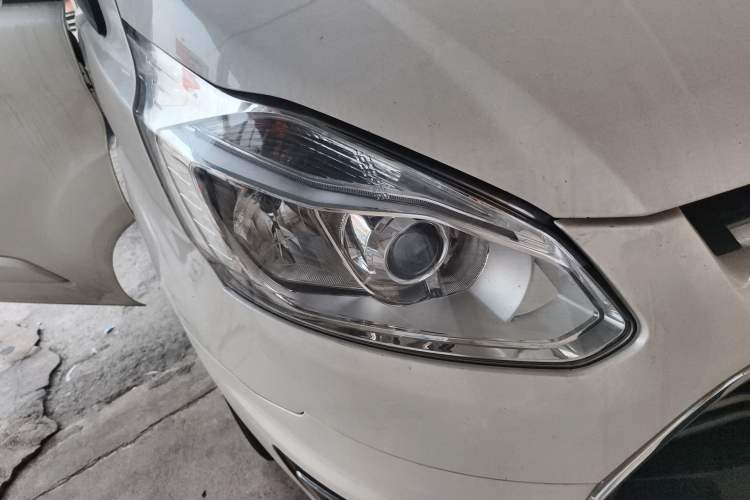 Used Ford Tourneo Custom 2017 2.0T Automatic Elite Edition Right Front Headlight