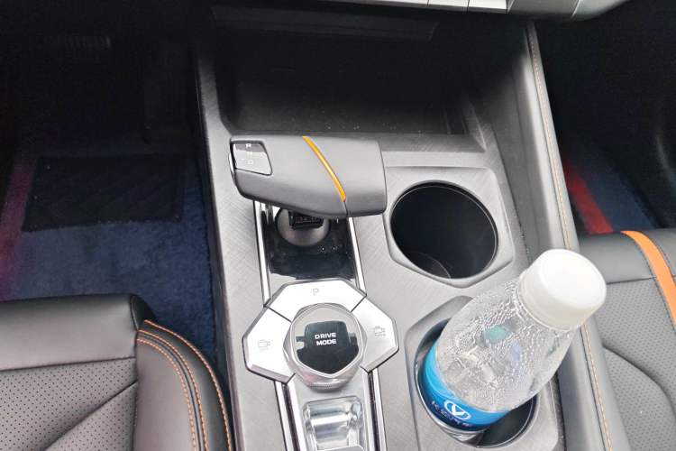 Used CHANGAN UNI-V 2024 1.5T Prestige Edition
