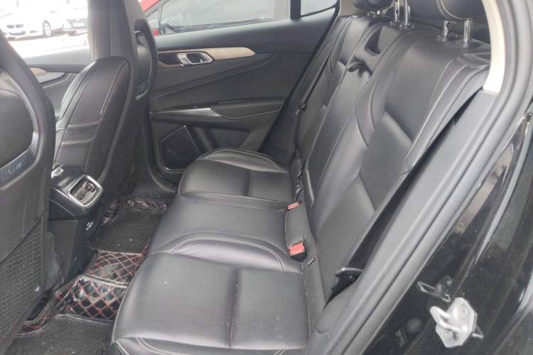 Used Lynk & Co 01 2017 2.0T Two-Wheel Drive Pro Edition Left Rear Seat