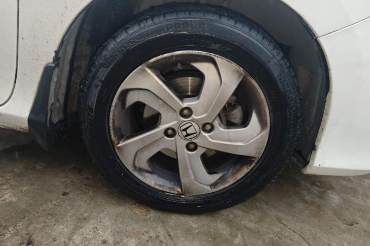 Used Honda City 2017 1.5L CVT Elite Edition Right Front Wheel Hub
