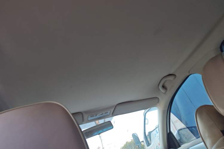 Used Volkswagen Bora 2012 1.6L Manual Fashion Edition
