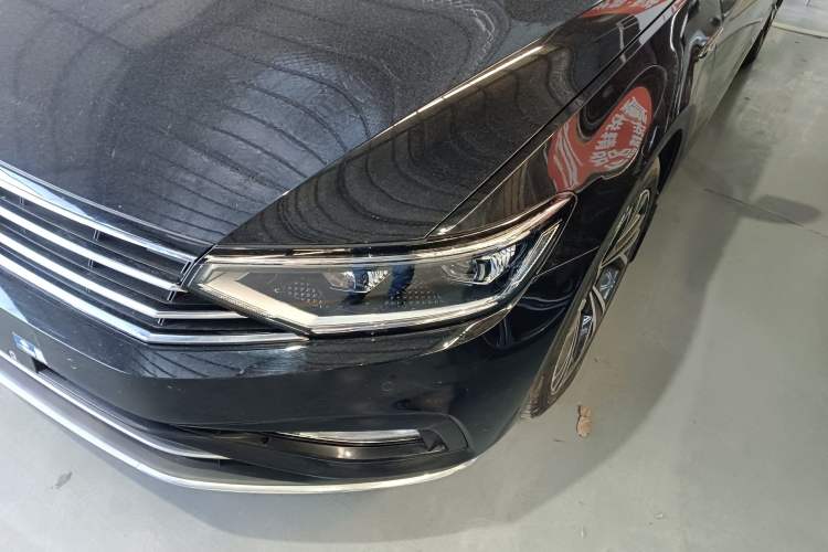 Used Volkswagen Magotan 2021 330TSI DSG 30th Anniversary Edition
