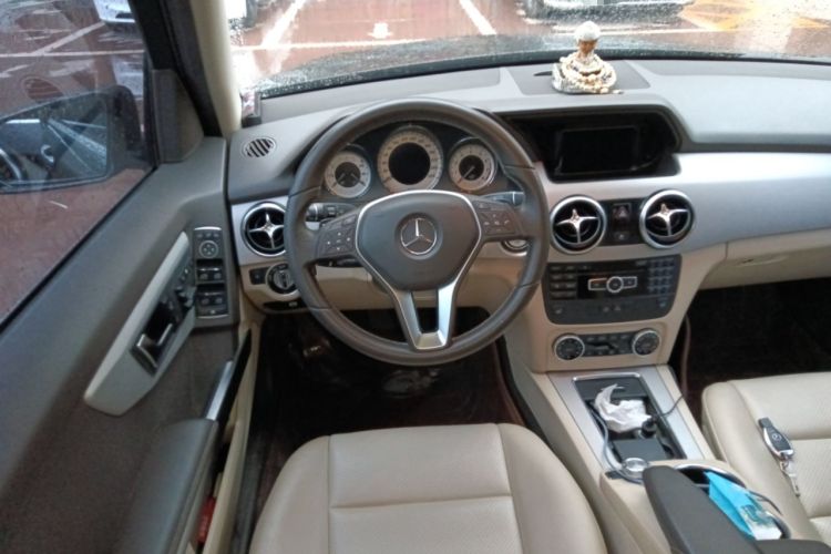 Used Mercedes-Benz GLK-Class 2013 Facelift GLK 300 4MATIC Fashion Edition Steering Wheel