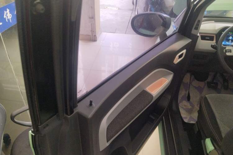 Used Chery New Energy QQ Ice Cream 2022 170km Sundae Phosphate Lithium-Ion