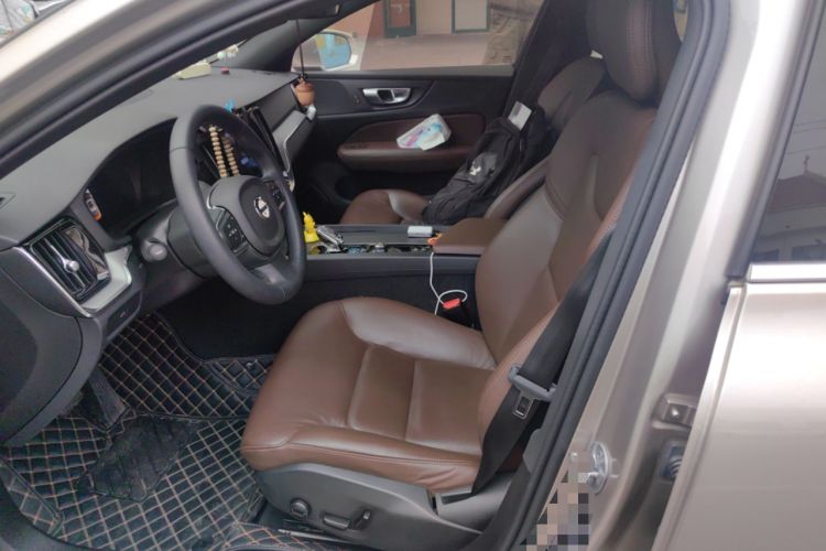 Used Volvo S60 2023 B4 Zhiyi Luxury Edition