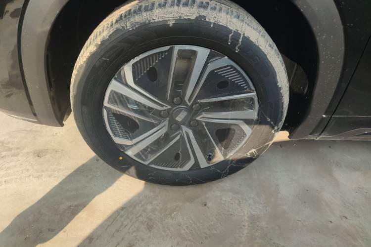 Used Geely Galaxy Galaxy Xingjian 7 EM-i 2025 120km Launch+ Version