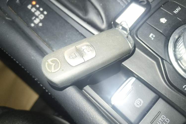 Used Mazda CX-4 2016 2.0L Automatic 2WD Blue Sky Dynamic Edition