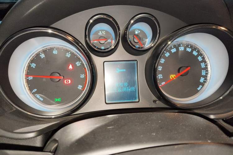 Used Buick Regal 2015 1.6T Leading Technology Model Instrument Cluster