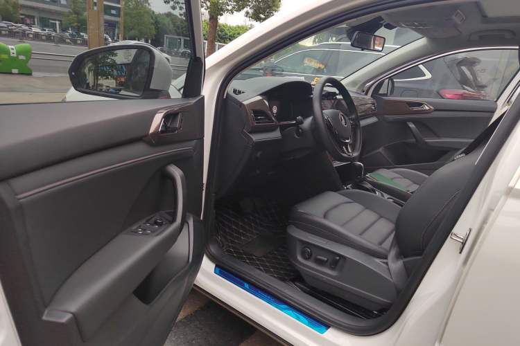 Used Volkswagen Tharu 2022 330TSI Four-Wheel Drive Luxury Edition