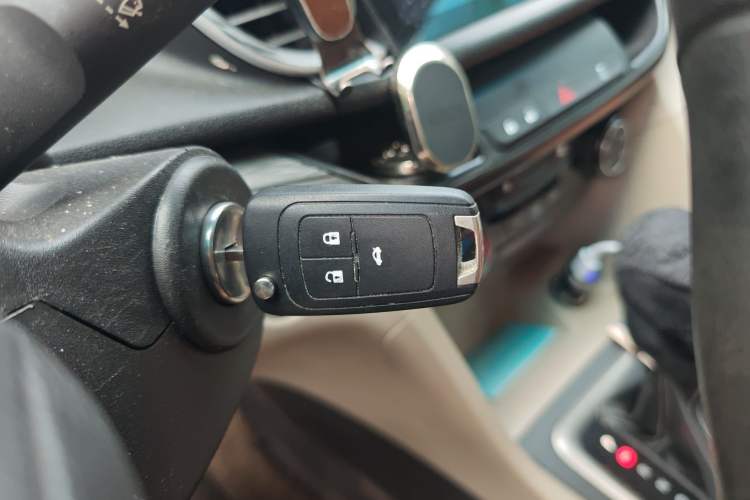 Used Buick GT 2015 15N Automatic Elite Version
