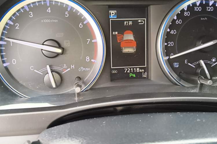 Used Toyota Highlander 2018 2.0T Four-Wheel Drive Luxury Version 7 Seats China VI Standard