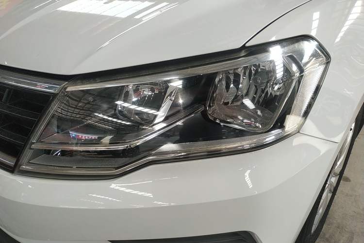 Used Volkswagen Jetta 2019 Dream Edition 1.4L Manual Fashion Version
