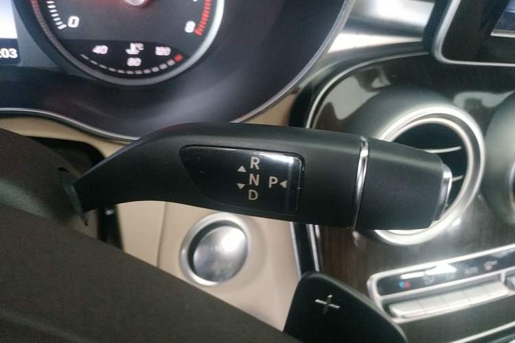 Used Mercedes-Benz C-Class 2016 C 200 L
