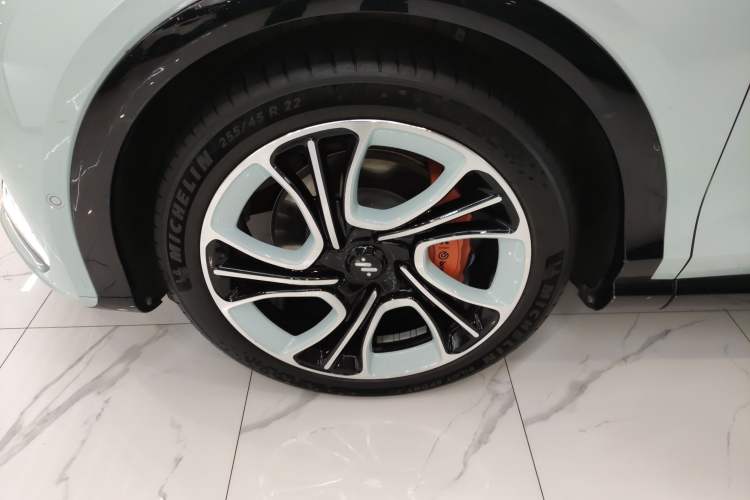 Used IM LS7 2023 90 kWh Elite Rear-Drive Version