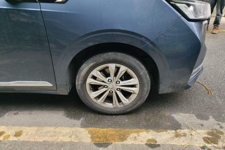 Used Wuling Jiachen 2022 1.5T Manual Light Enjoyment Dynamic Version
