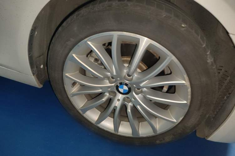 Used BMW 5 Series 2017 525Li Luxury Design Package
