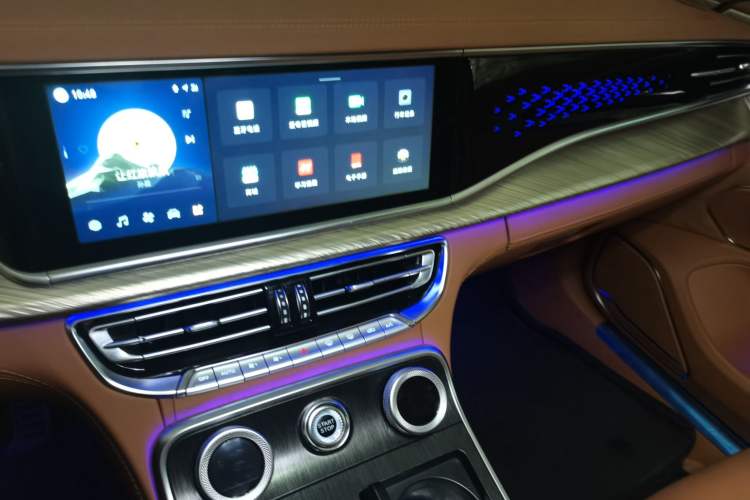 Used Hongqi H9 2022 2.0T Smart Connect Flagship Edition Audio And AC Panel