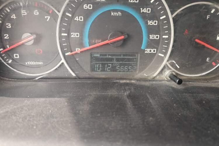 Used Wuling Rongguang V 2016 1.2L Standard Version
