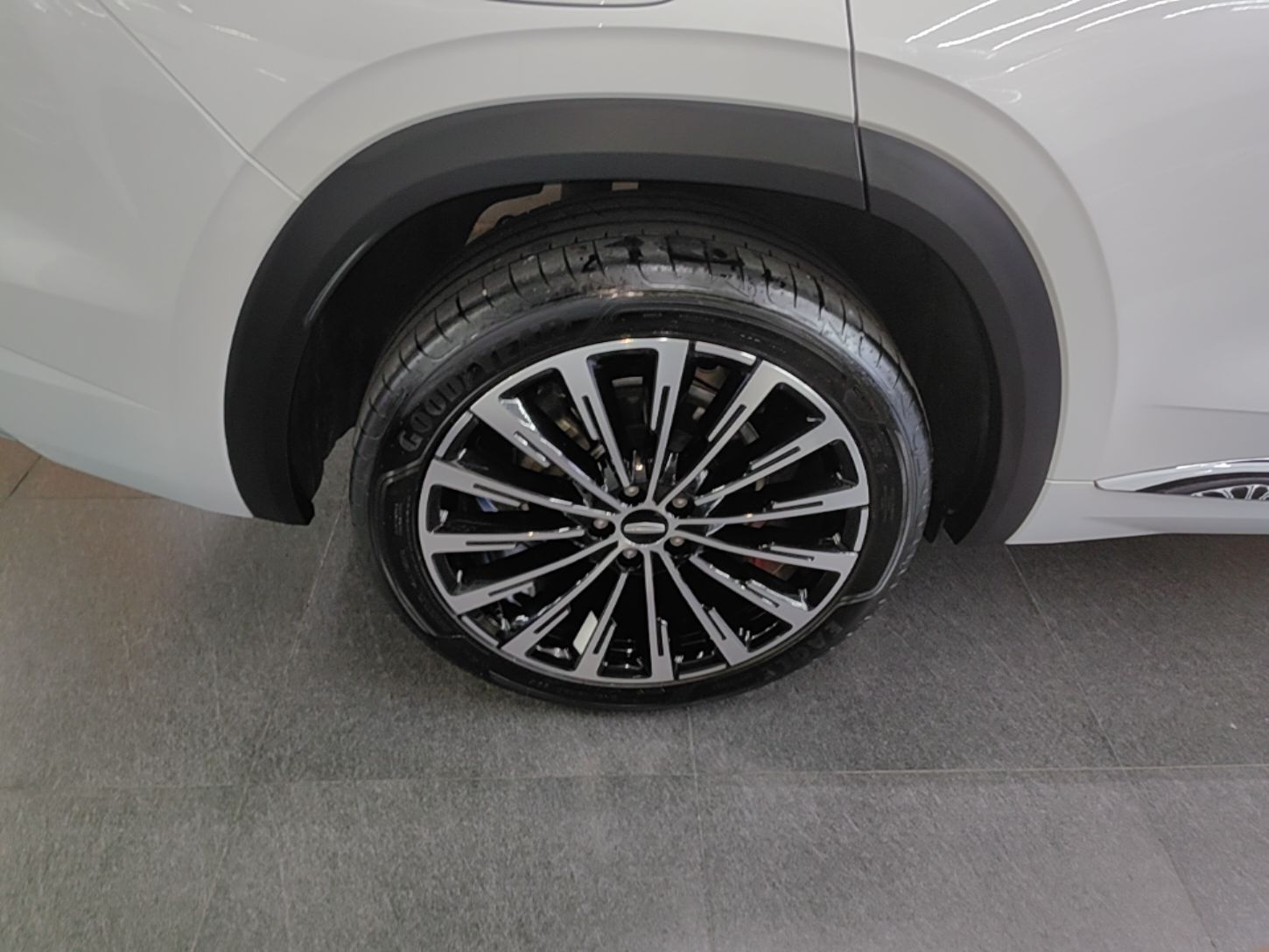 Geely Auto Monjaro L 2025 Dongfang Yao 2.0TD Automatic Lanxing Edition — снимка 11