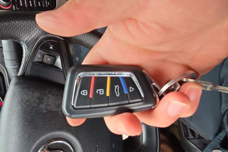 Used Brilliance H330 2013 1.5L Manual Luxury Model
