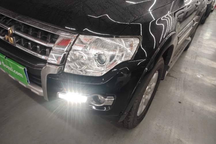 Used Mitsubishi Pajero (Import) 2016 3.0L Automatic Prestige Version China IV Standard
