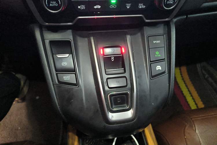 Used Honda CR-V 2017 Hybrid 2.0L Pure Drive Edition
