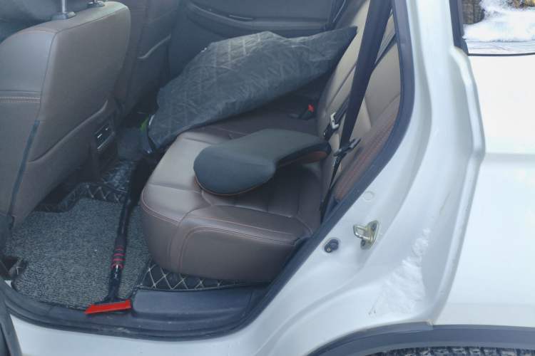 Used FORTHING Joyear X5 2017 Enjoy Series 1.6L CVT Luxury Model
