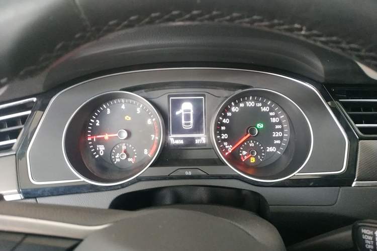 Used Volkswagen Magotan 2020 330TSI DSG Leading Model Instrument Cluster