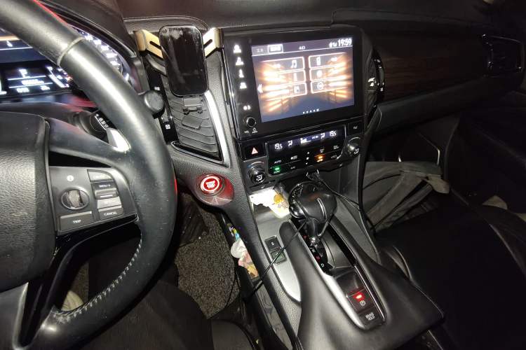 Used Honda Avancier 2017 240TURBO Two-Wheel Drive Luxury Edition Audio And AC Panel