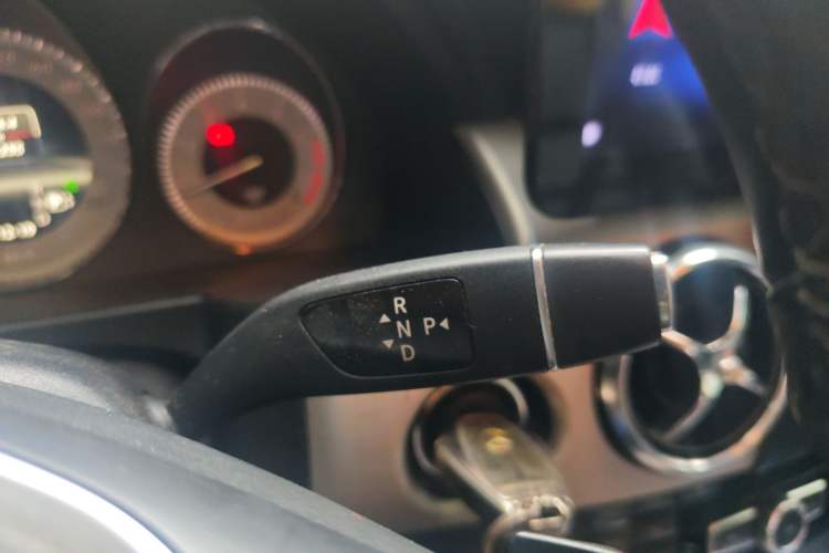 Used Mercedes-Benz GLK-Class 2013 GLK 300 4MATIC Fashion Model